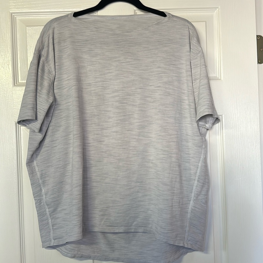 Lululemon Back in Action Boat Neck Tee Size 10 Heather Grey
